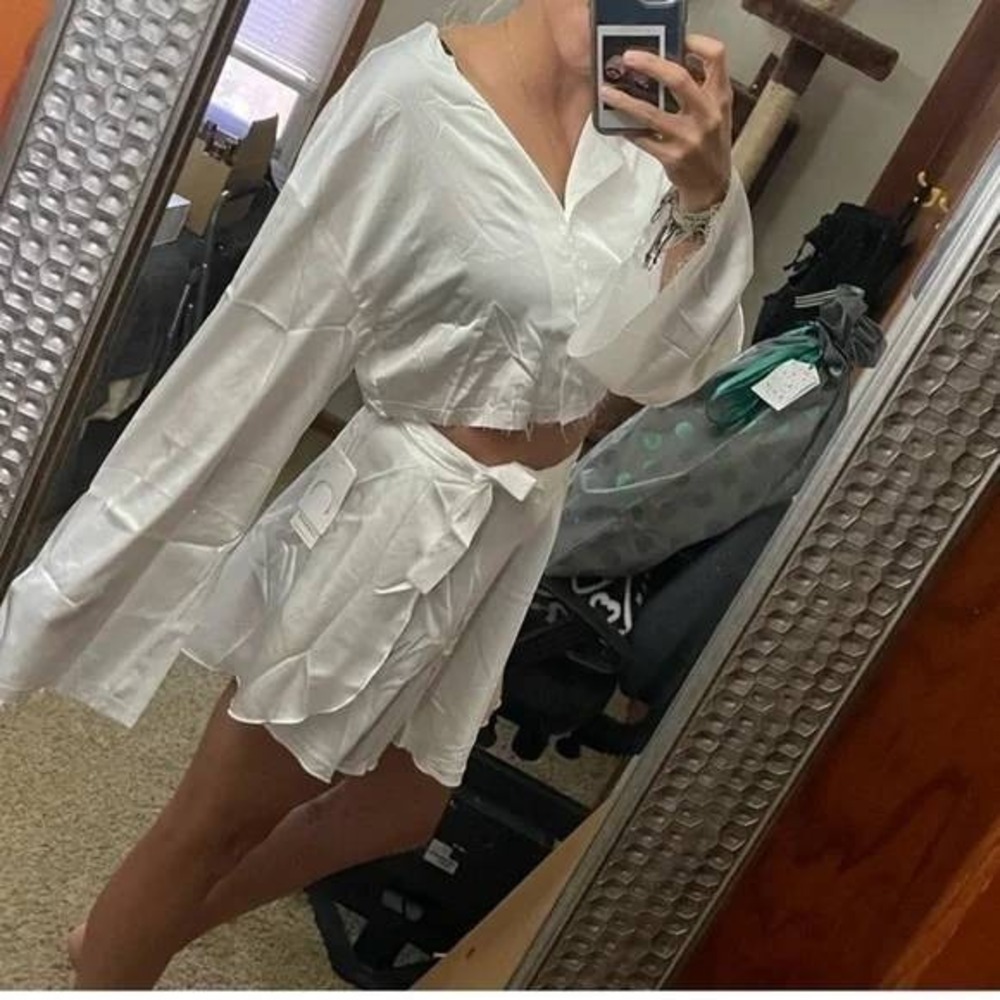 Commense White Satin Bell Sleeve Crop Top & Wrap Mini Skirt Set Size M - Picture 6 of 10